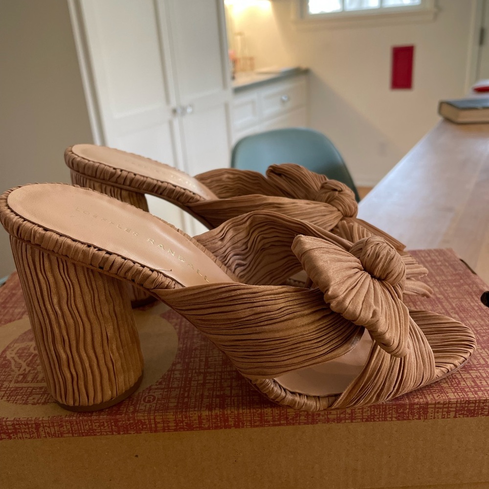 Loeffler Randall Penny Pleated Knot Mule - Dune, size 7